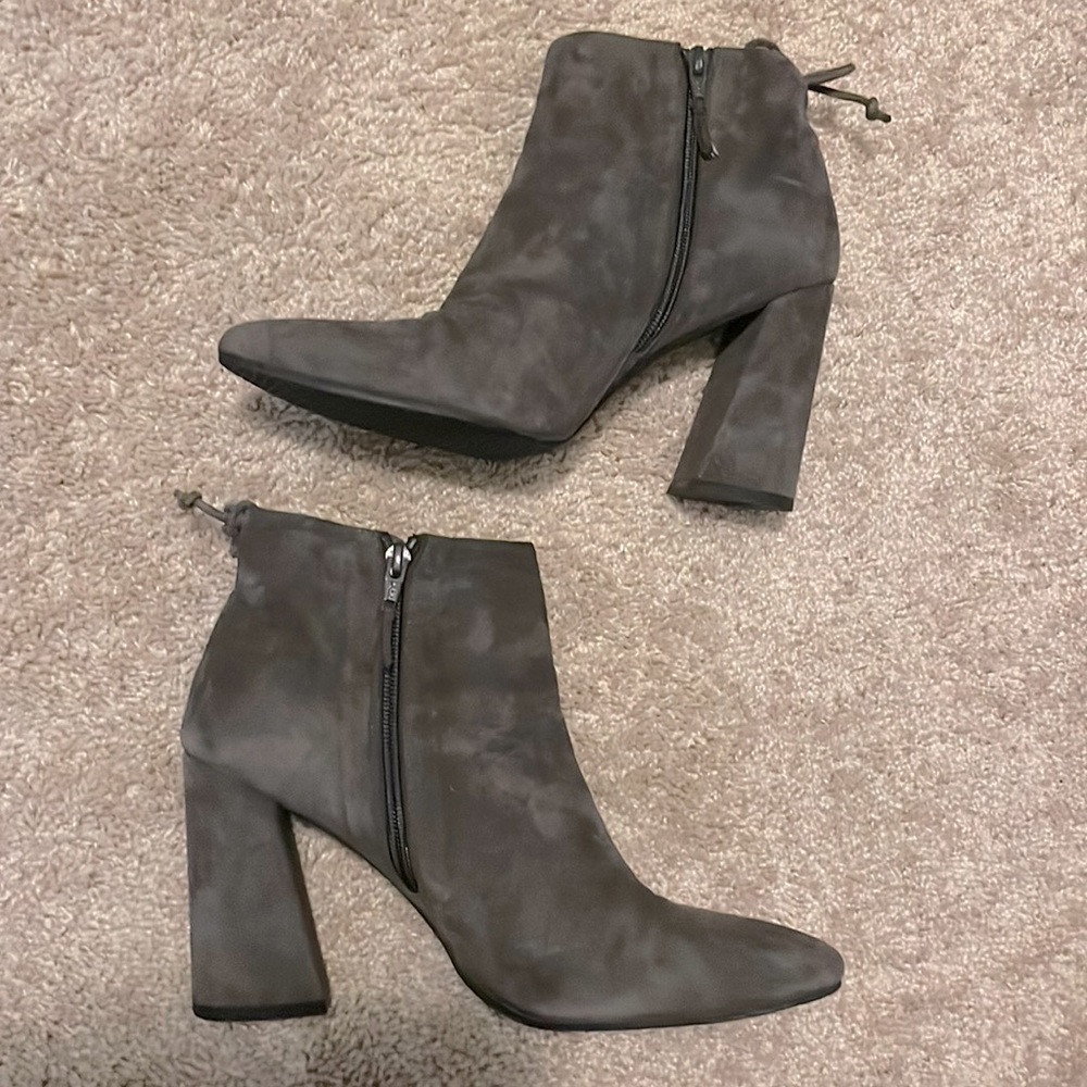 Stuart Weitzman Grey Suede Ankle Boots Size 10